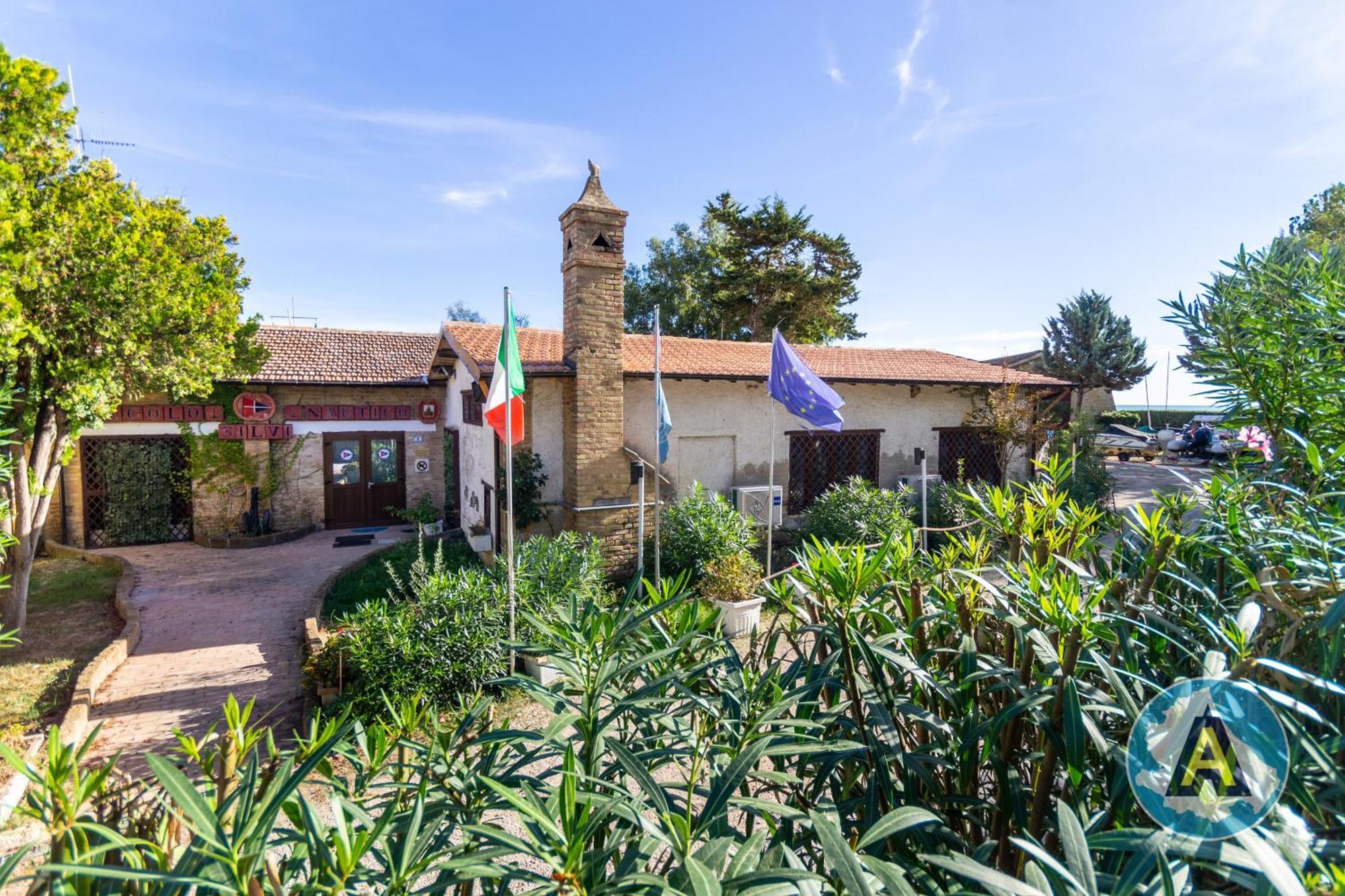 Hotel Isola Felice Silvi Paese Exterior foto